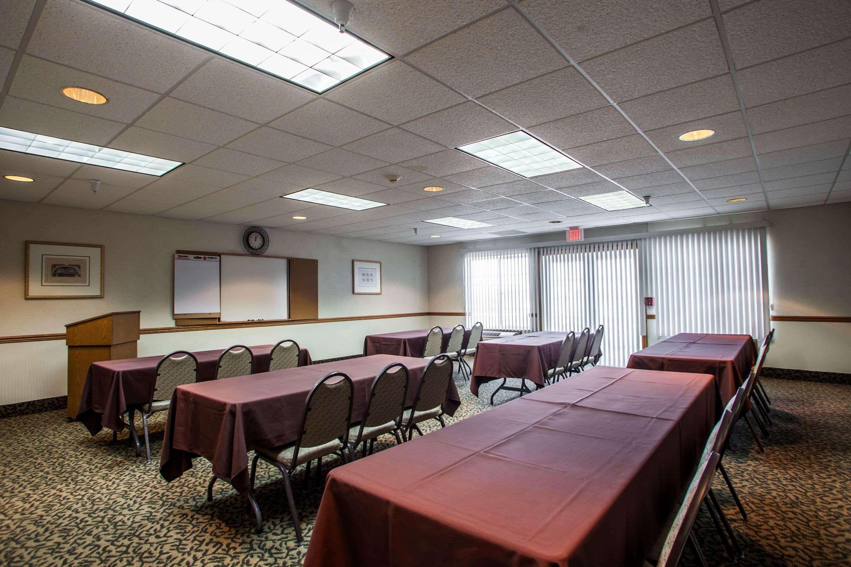 Comfort Inn & Suites Geneva- West Chicago Esterno foto