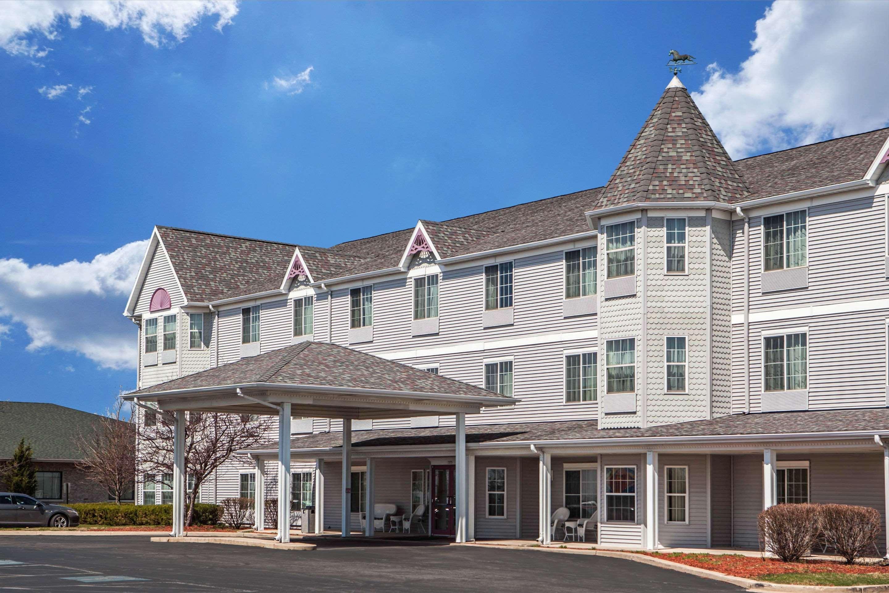 Comfort Inn & Suites Geneva- West Chicago Esterno foto
