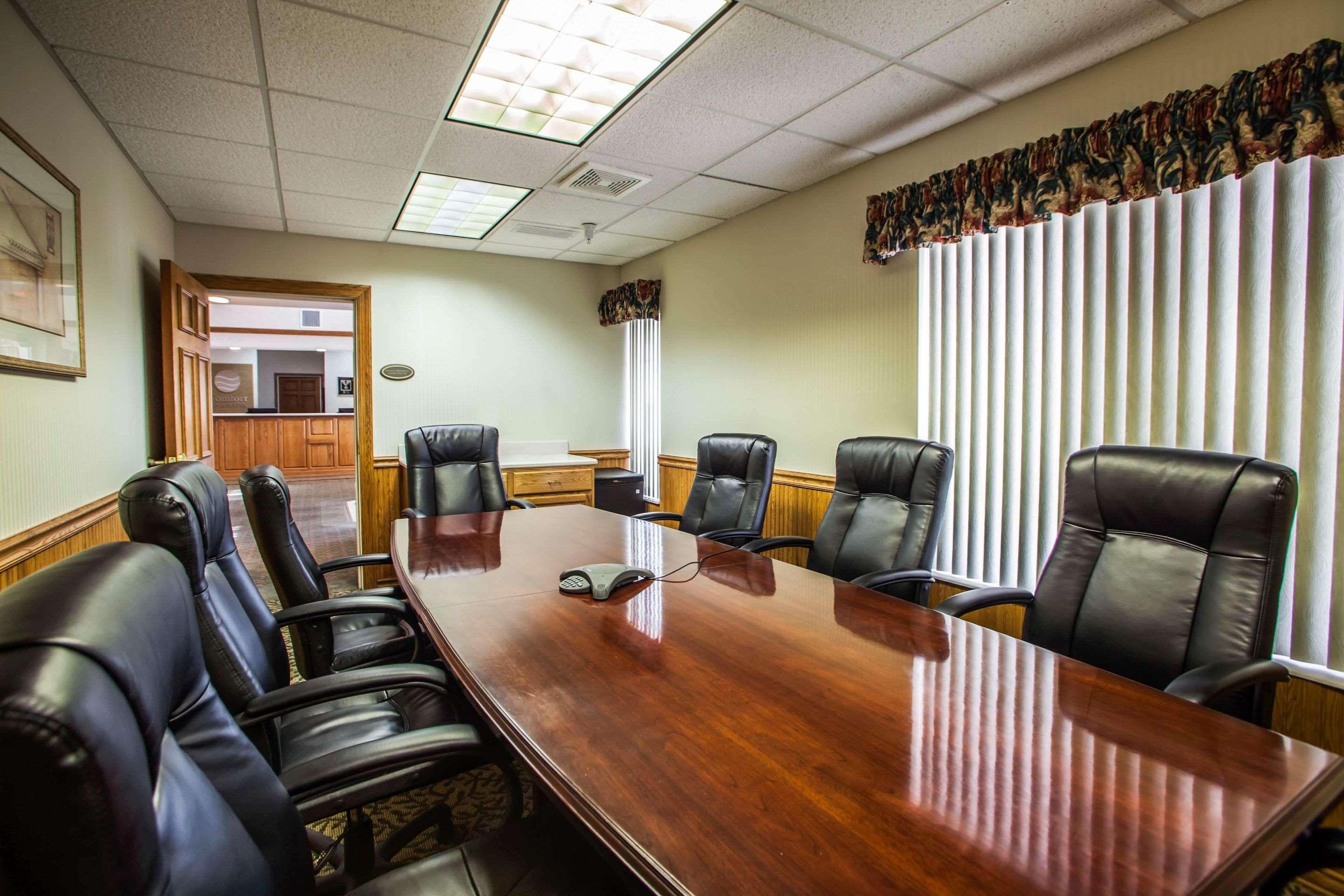 Comfort Inn & Suites Geneva- West Chicago Esterno foto