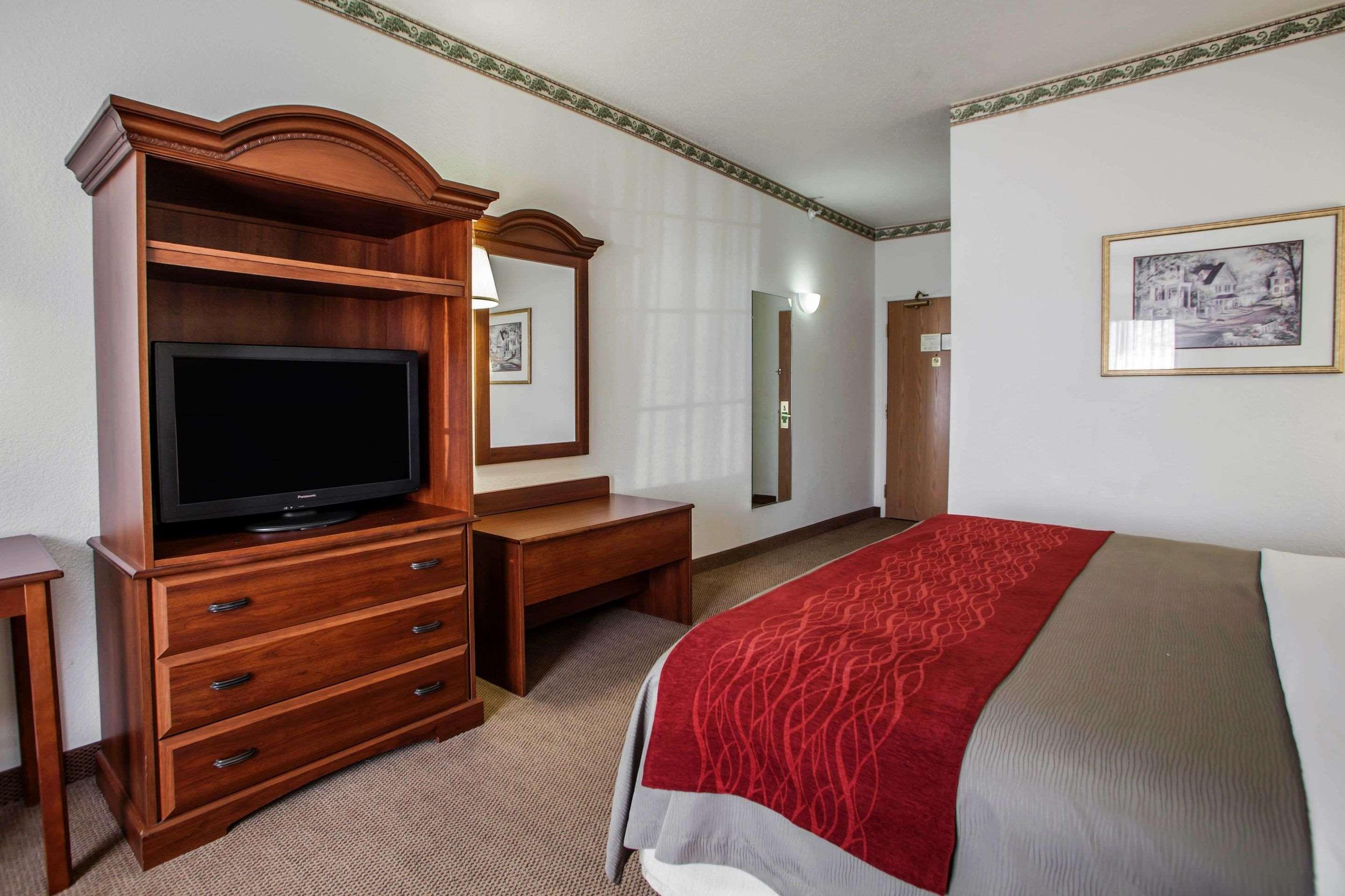 Comfort Inn & Suites Geneva- West Chicago Esterno foto