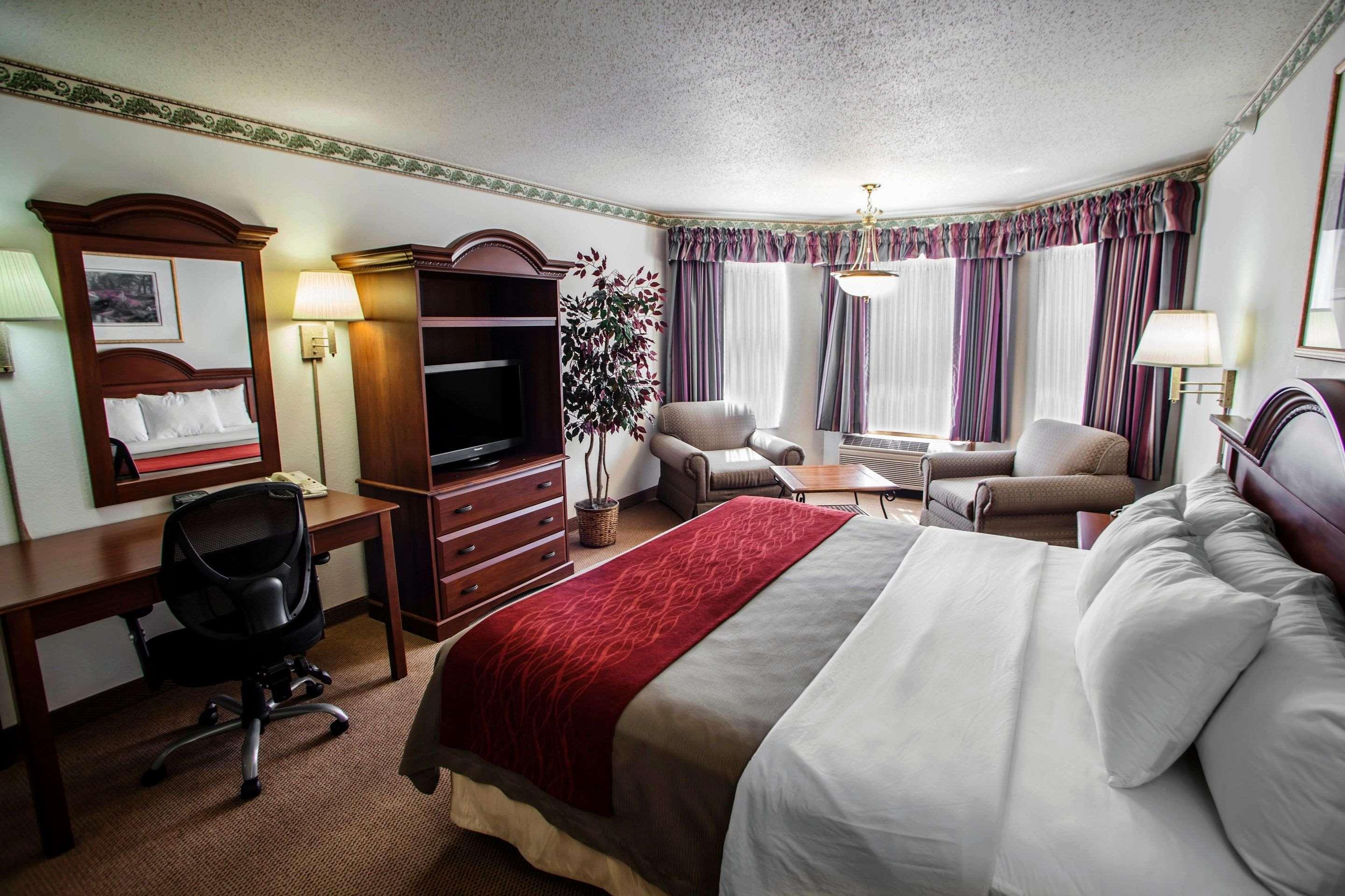 Comfort Inn & Suites Geneva- West Chicago Esterno foto
