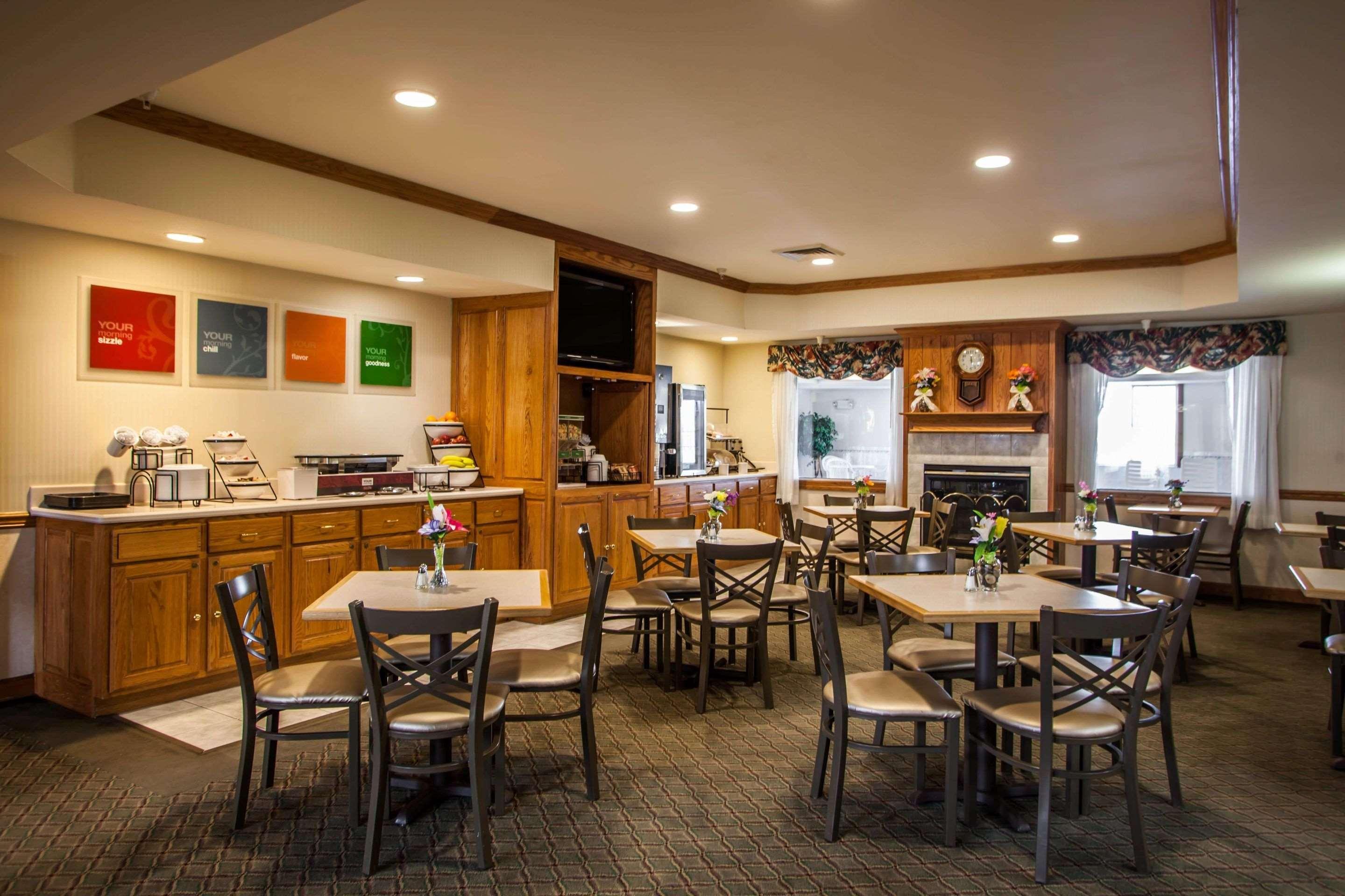 Comfort Inn & Suites Geneva- West Chicago Esterno foto