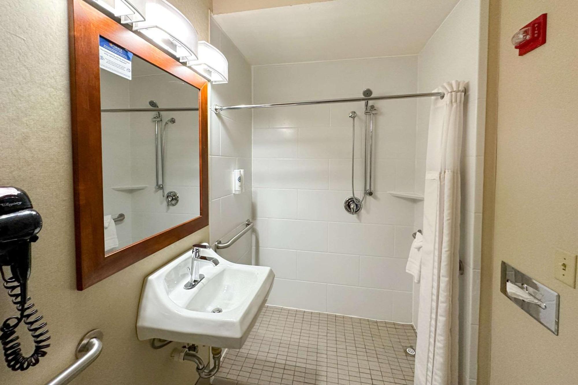 Comfort Inn & Suites Geneva- West Chicago Esterno foto