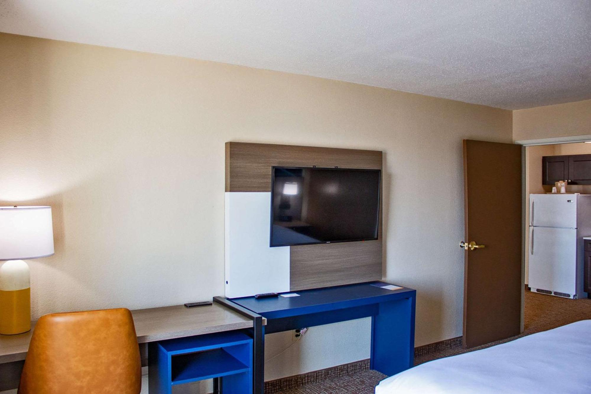 Comfort Inn & Suites Geneva- West Chicago Esterno foto