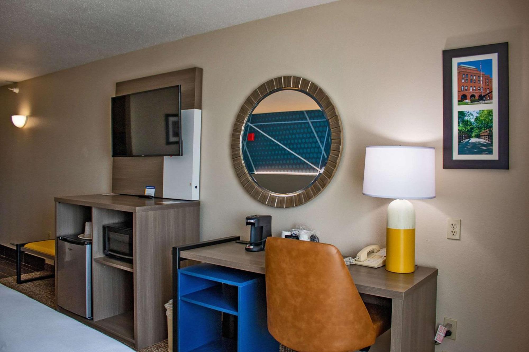 Comfort Inn & Suites Geneva- West Chicago Esterno foto